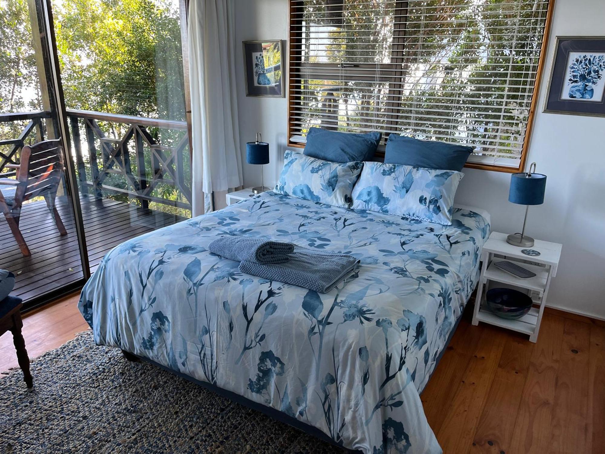 Peaceful Guest Suite With Balcony Views And Garden Setting Брентон-он-Си Экстерьер фото